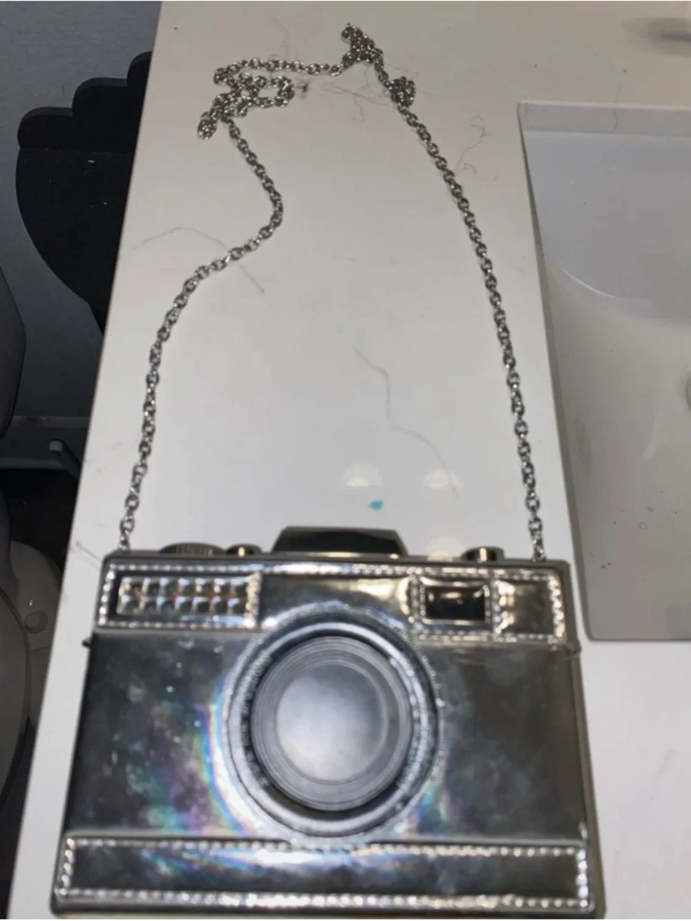 Kellytoy Silver Camera-Shaped Crossbody Bag with Chain Strap